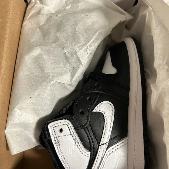 Jordan 1 Retro High OG (TD) - Black/White-White NIB. Never even tried on. - Picture 8 of 11